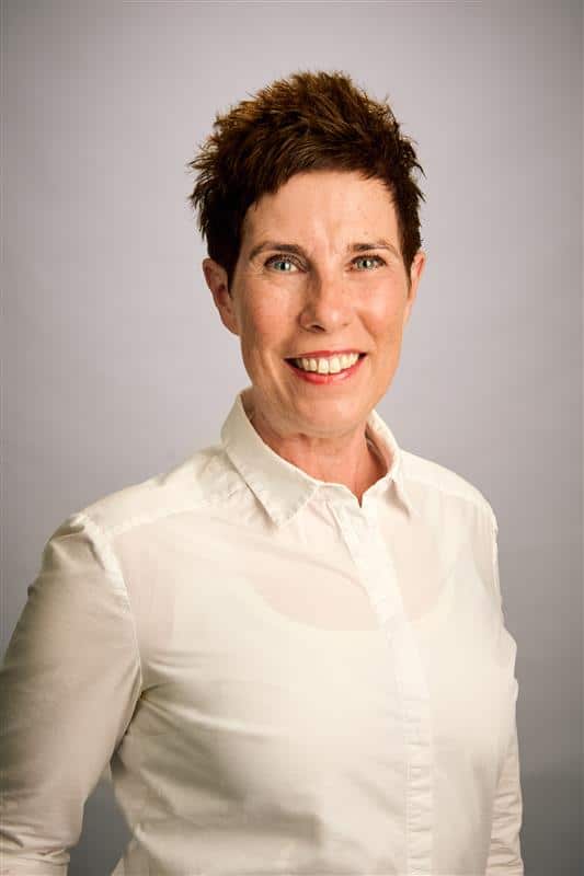 https://www.pflegehelden.de/wp-content/uploads/2025/08/2025-06-10_Anja.jpg